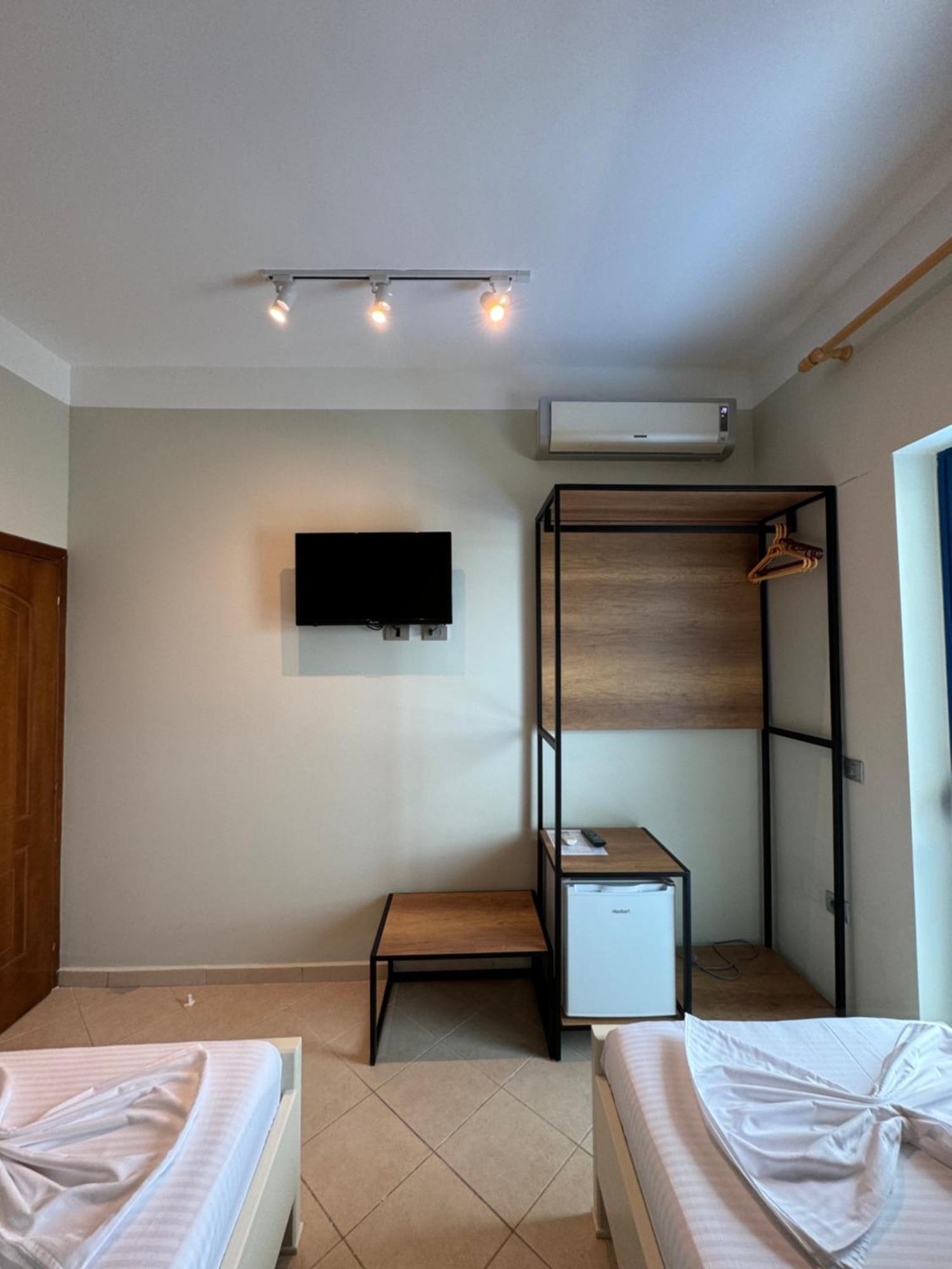 Hotel Cekodhima Radhimë 외부 사진